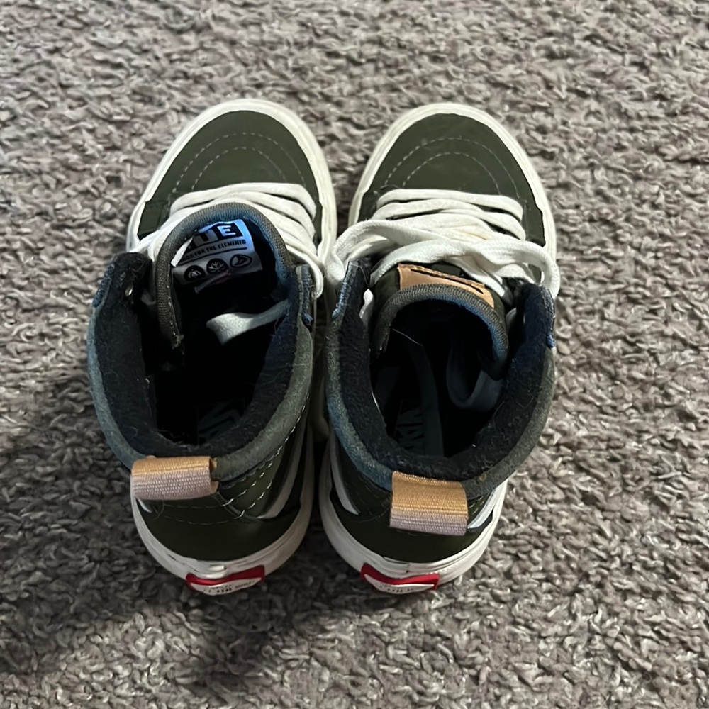 Kids shoes
